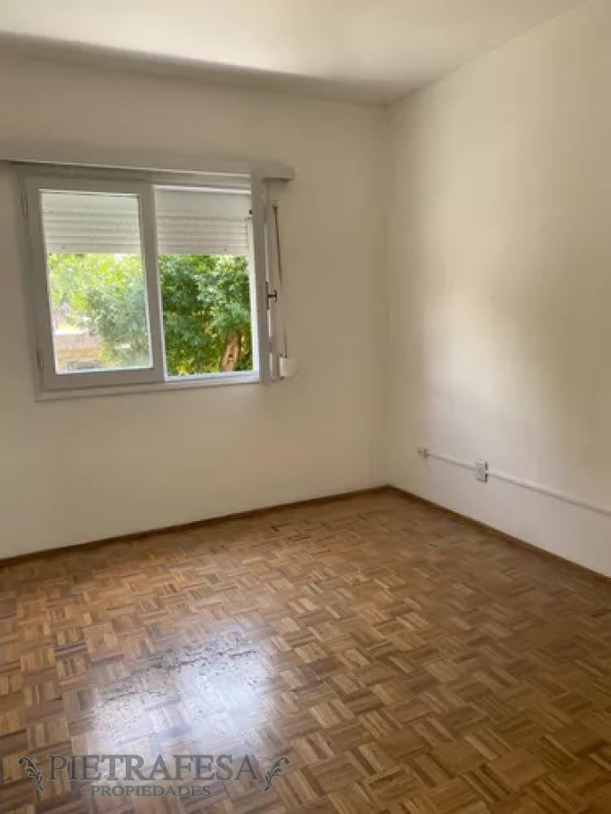 Apartamento ID.12765 - Apartamento en venta, 2dormitorios, 1baño, terraza lavadero. Mercado Modelo.