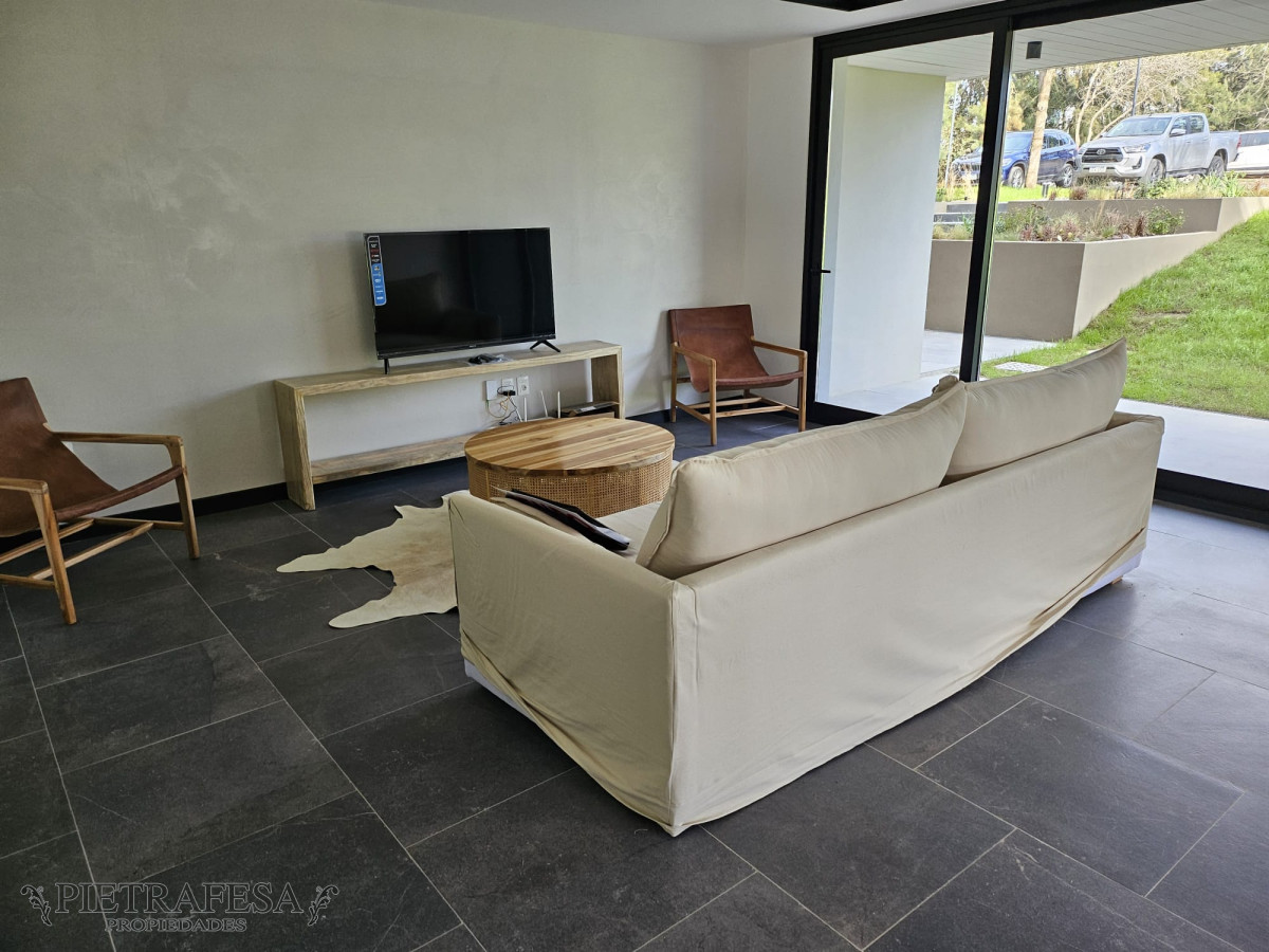Apartamento ID.11408 - Apto en venta 2 dormitorios, 2 baños, gje-Carrasco