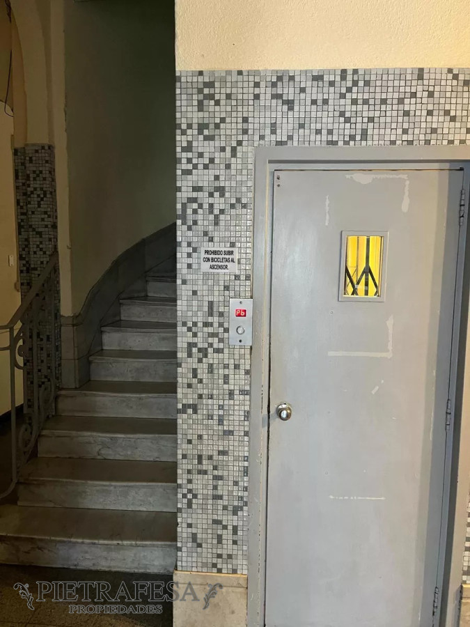 Apartamento ID.12083 - Apto en venta 3 dormitorios, 1 baño-Centro 