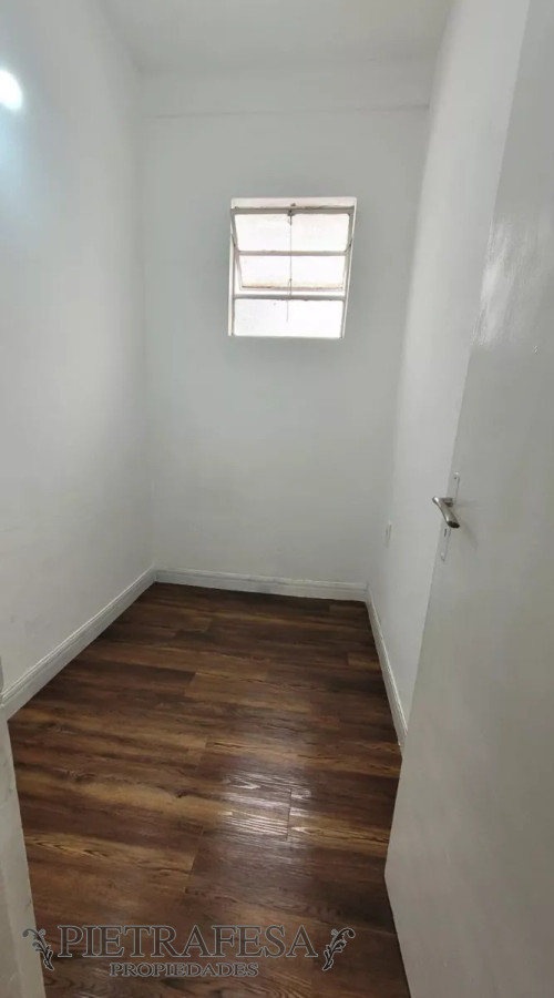 Apartamento ID.11908 - Apto con renta 2 dormitorios, 1 baño- Cordón 