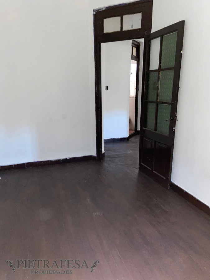 Apartamento ID.13716 - Apartamento en alquiler, 3dormitorios, 1baño. Barrio Sur.