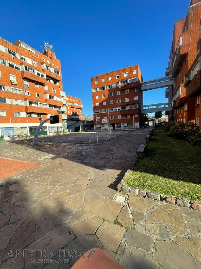 Apartamento ID.13826 - Dúplex en venta 3 dormitorios, 1 baño- Unión