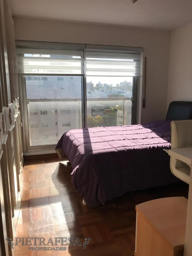 Apartamento ID.4915 - Penthouse en venta 3 dormitorios, 6 baños, terraza y garaje- Rbla. Armenia- Puerto Buceo