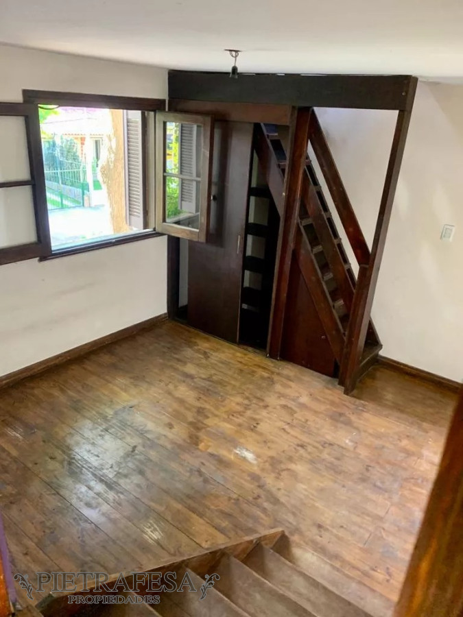 Apartamento ID.7853 - Ph en venta con renta 2 dormitorios, 1 baño y azotea-Solferino-Buceo