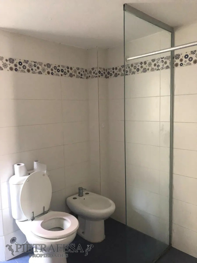 Apartamento ID.6968 - Apartamento en venta 4 dormitorios, 2 baños y balcón- Florida-Centro