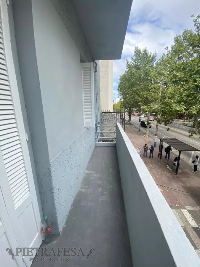 Apartamento ID.8906 - Apto en venta 2 dormitorios, 1 baño y balcón-La Blanqueada