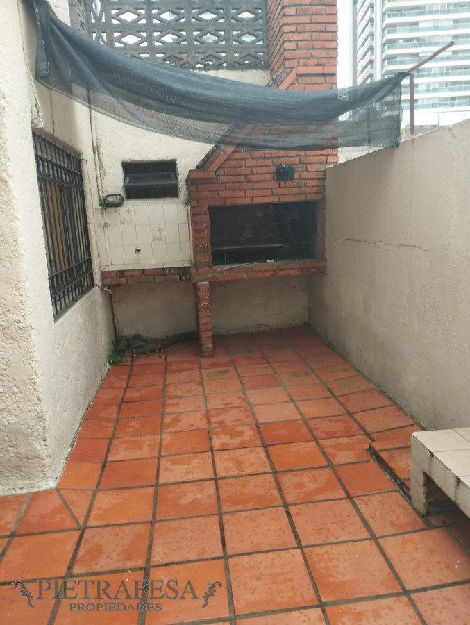 Apartamento ID.6829 - Apartamento en venta 3 dormitorios, 2 baños, patio con parrillero y azotea-Solano López-Buceo