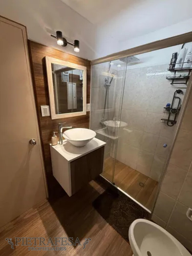 Apartamento ID.13745 - Apartamento en alquiler, 2dormitorios, 1baño, terraza lavadero. Centro.