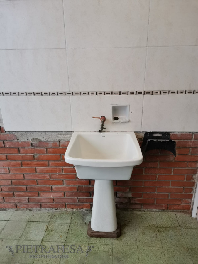 Apartamento ID.6456 - Apartamento en venta 2 dormitorios, 1 baño y patio-Avenida Agraciada-Paso Molino