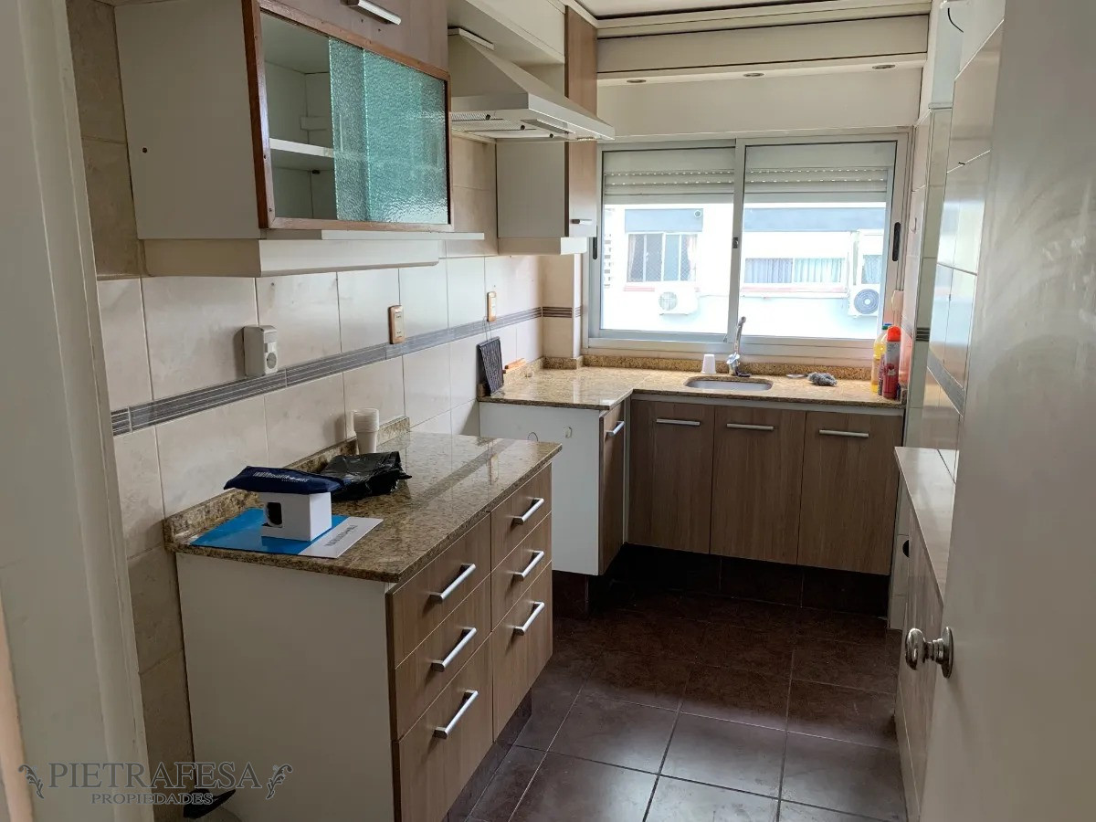 Apartamento ID.13795 - Apto en venta 4 dormitorios, 2 baños, garaje-Reducto 