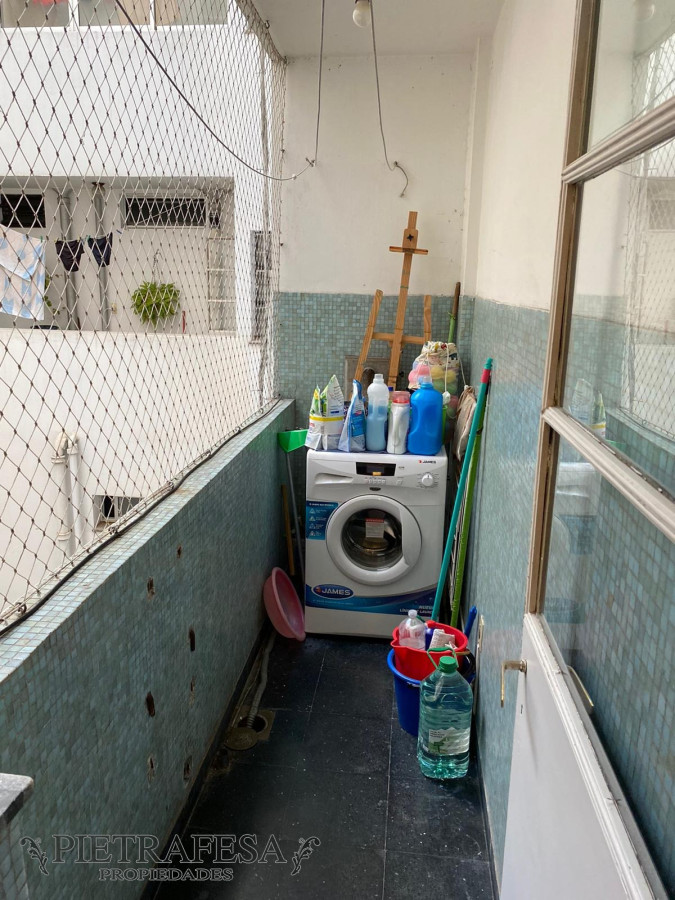 Apartamento ID.1758 - Apartamento en venta 4 dormitorios 3 baños con garaje - Zelmar Michelini - Centro 