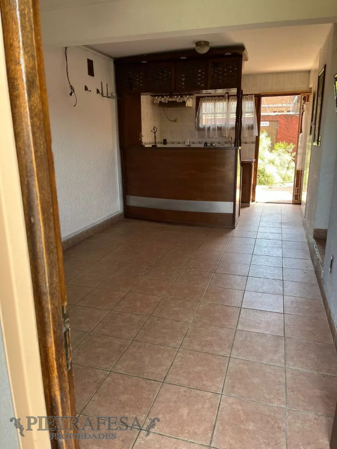 Apartamento ID.8181 - Duplex en venta 3 dormitorios, 1 baño y patio con parrillero- Ricardo Palma - Flor de Maroñas