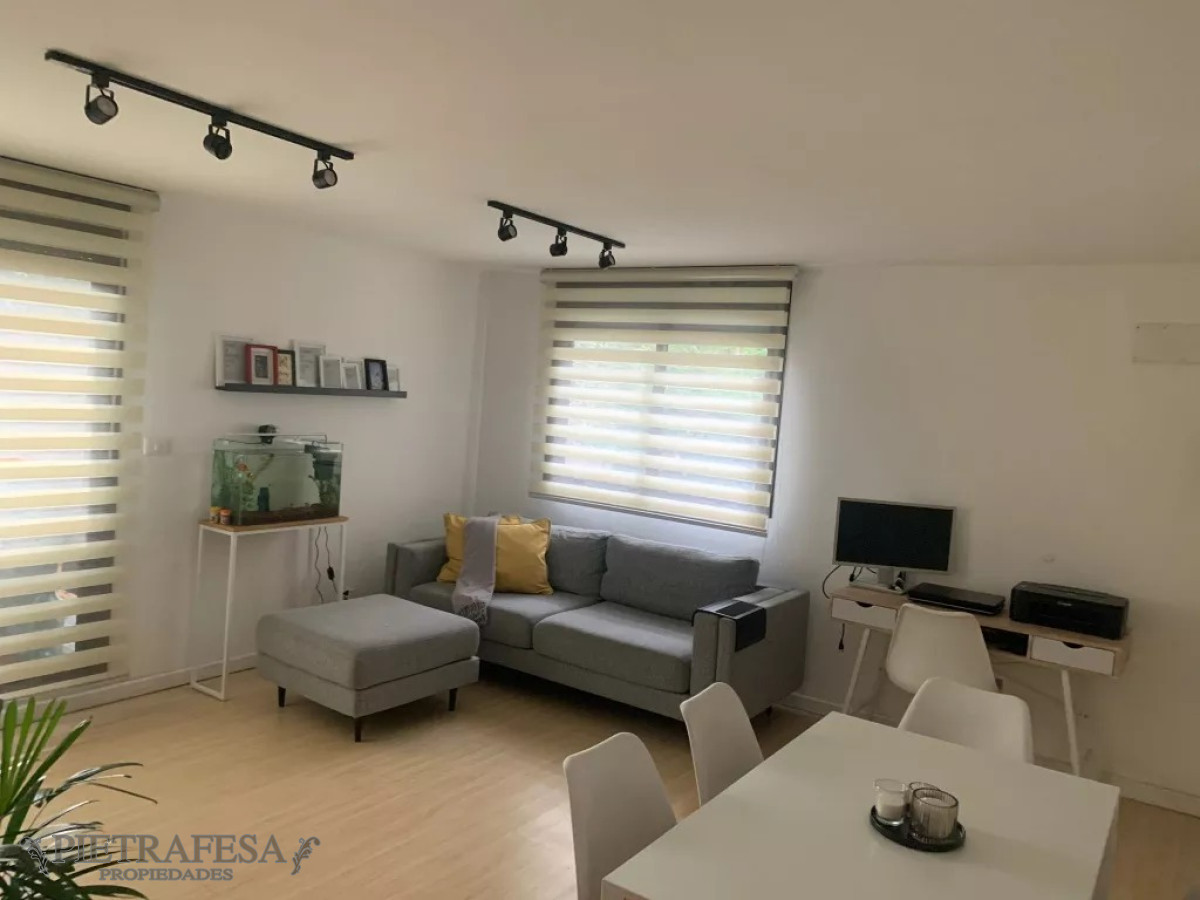 Apartamento ID.8095 - Apartamento en venta 2 dormitorios, 1 baño, patio y garaje-Avenida Millán- Prado