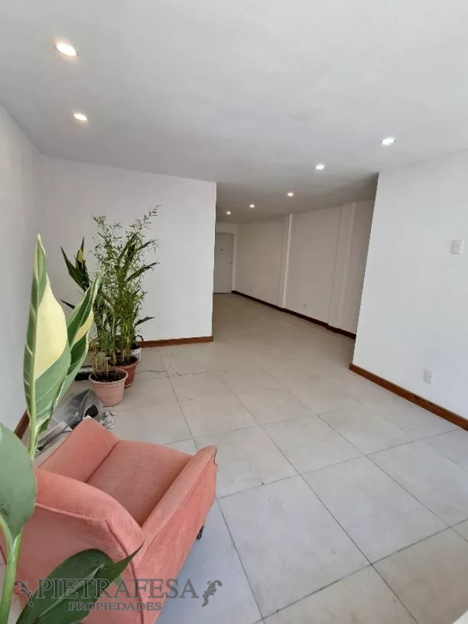 Apartamento ID.12304 - Monoambiente en venta con balcón-Cordón 