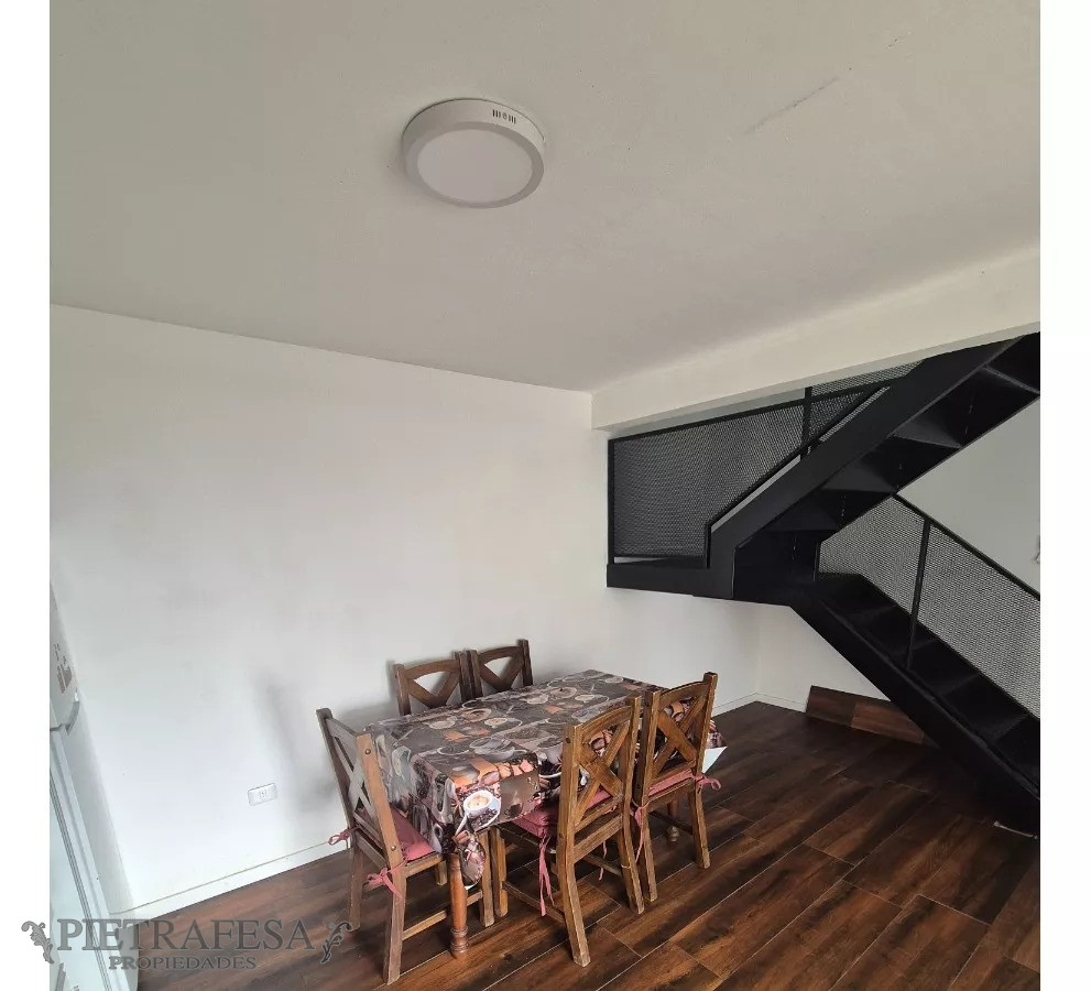 Apartamento ID.12033 - Dúplex en venta 2 dormitorios, 1 baño y patio-Unión