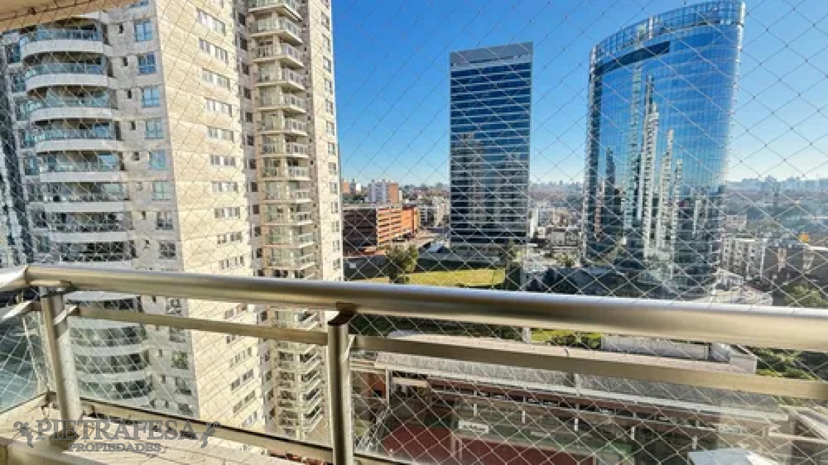 Apartamento ID.13820 - Hermoso apartamento amueblado en alquiler, 3 dormitorios, 2 baños, terraza, garaje. Pocitos.