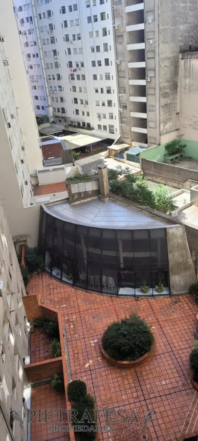 Apartamento ID.11048 - Apto en venta 2 dormitorios, 1 baño, gje- Tres Cruces