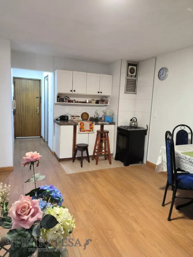 Apartamento ID.7542 - Apartamento en venta, 1 dormitorio, 1 baño-Rbla. Rep. Chile - Malvin, 