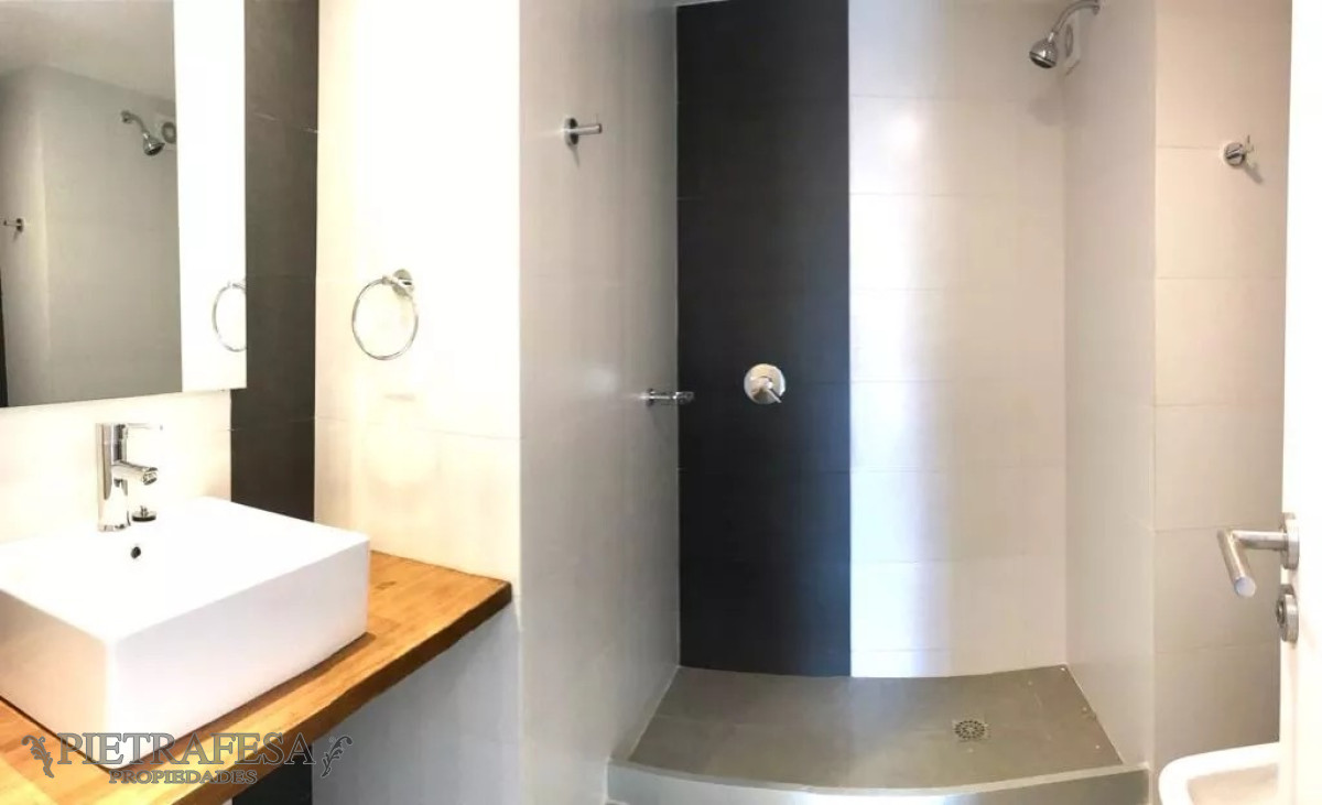 Apartamento ID.7677 - Apartamento en venta con renta, 2 dormitorio, 1 baño y balcón-Durazno -Barrio Sur