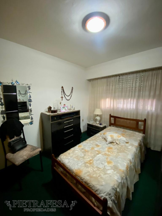 Apartamento ID.5292 - Apartamento en venta 3 dormitorios, 1 baño y garaje- Liber Arce- Buceo