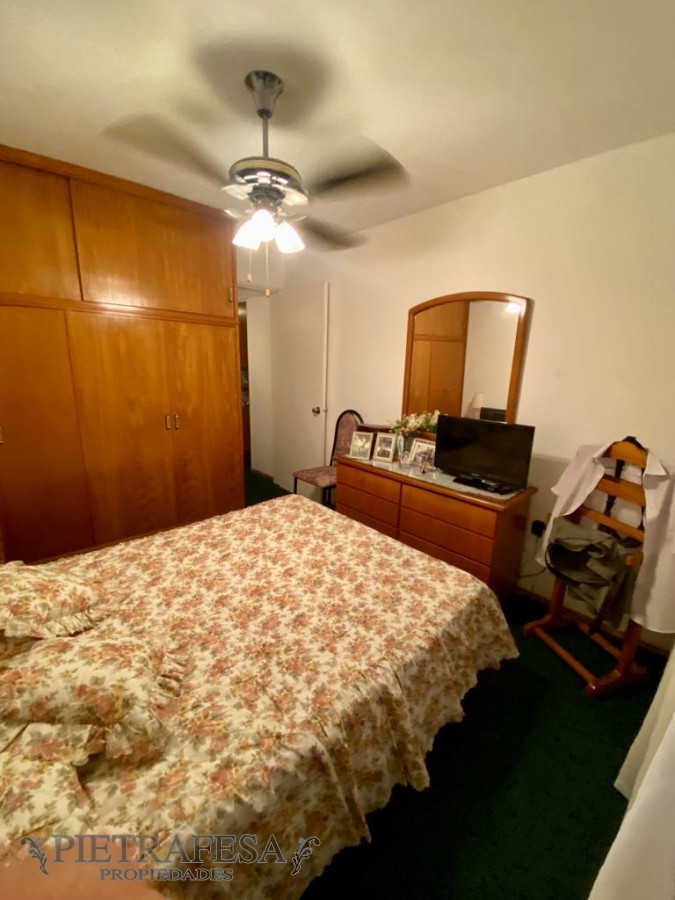 Apartamento ID.5292 - Apartamento en venta 3 dormitorios, 1 baño y garaje- Liber Arce- Buceo