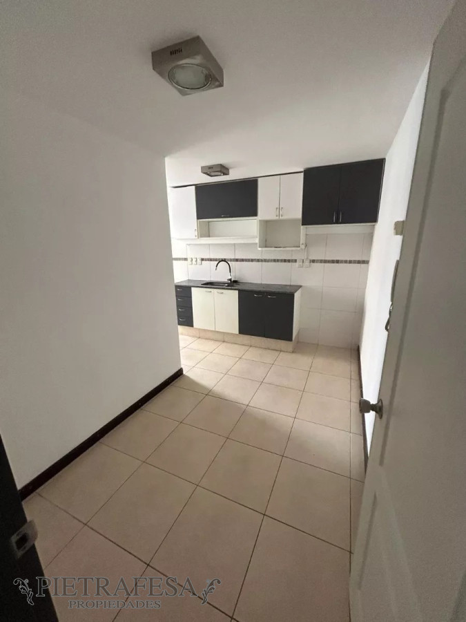 Apartamento ID.12343 - Apto en venta 3 dormitorios, 2 baños, garaje-Centro