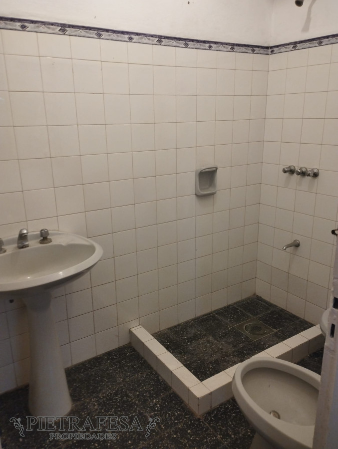Apartamento ID.6829 - Apartamento en venta 3 dormitorios, 2 baños, patio con parrillero y azotea-Solano López-Buceo