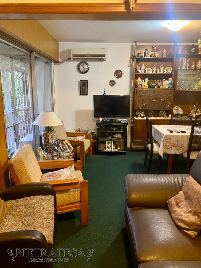 Apartamento ID.5292 - Apartamento en venta 3 dormitorios, 1 baño y garaje- Liber Arce- Buceo