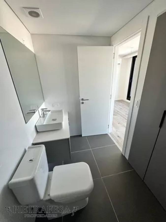 Apartamento ID.11986 - Apartamento en alquiler, 1dormitorio, 1baño, terraza. Buceo.