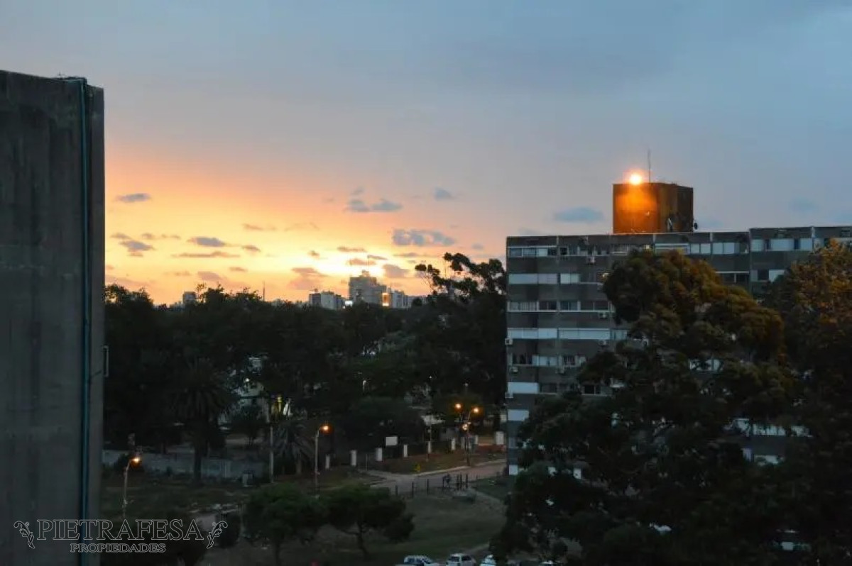 Apartamento ID.1346 - Apartamento en venta 3 dormitorios 1 baño-estacionamiento-EE 71-Malvin Norte