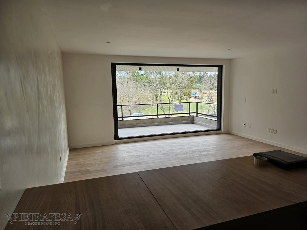 Apartamento ID.11408 - Apto en venta 2 dormitorios, 2 baños, gje-Carrasco
