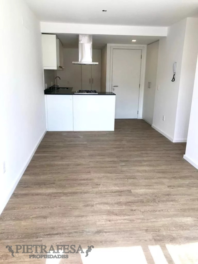 Apartamento ID.7677 - Apartamento en venta con renta, 2 dormitorio, 1 baño y balcón-Durazno -Barrio Sur
