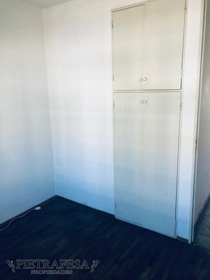 Apartamento ID.5258 - Apartamento en venta 2 dormitorios, 1 baño y balcón- Alberto Zum Felde -Malvin Norte