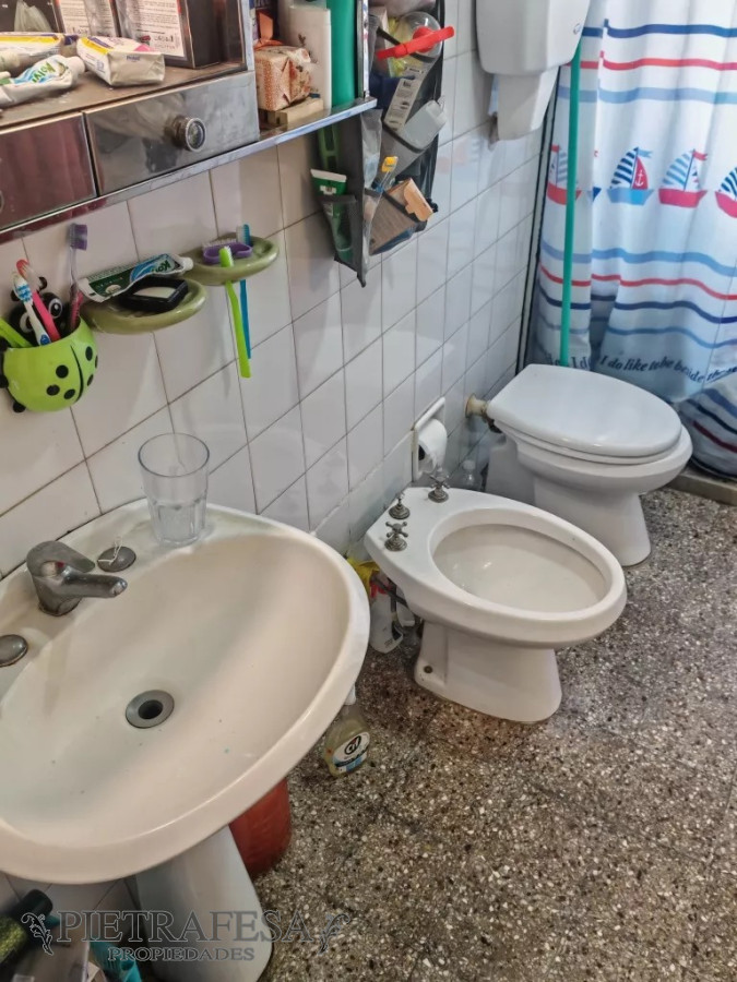 Apartamento ID.11390 - Apto en venta, 2 dormitorios, 1 baño-Colón