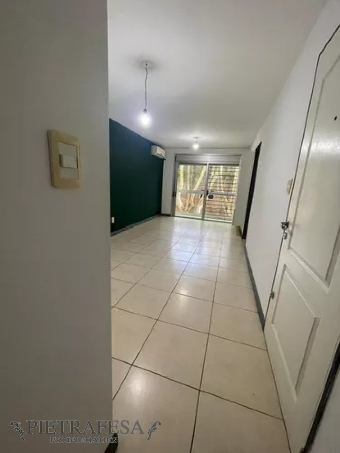 Apartamento ID.12370 - Apartamento en alquiler, 1dormitorio, 1baño, balcón, garaje. Aguada.