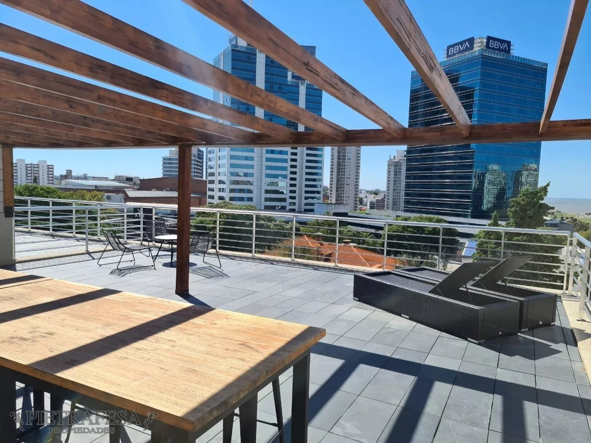 Apartamento ID.7813 - Apartamento en venta, 2 dormitorios, 2 baños, terraza con parrillero y garaje-Marco Bruto, Pocitos.