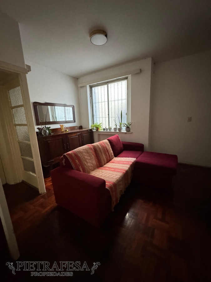 Apartamento ID.10287 - Apto en venta 4 dormitorios, 2 baños- Centro