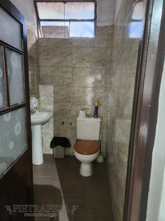 Apartamento ID.9219 - PH con renta en venta, 2 dormitorios, 1 baño-Tres Cruces
