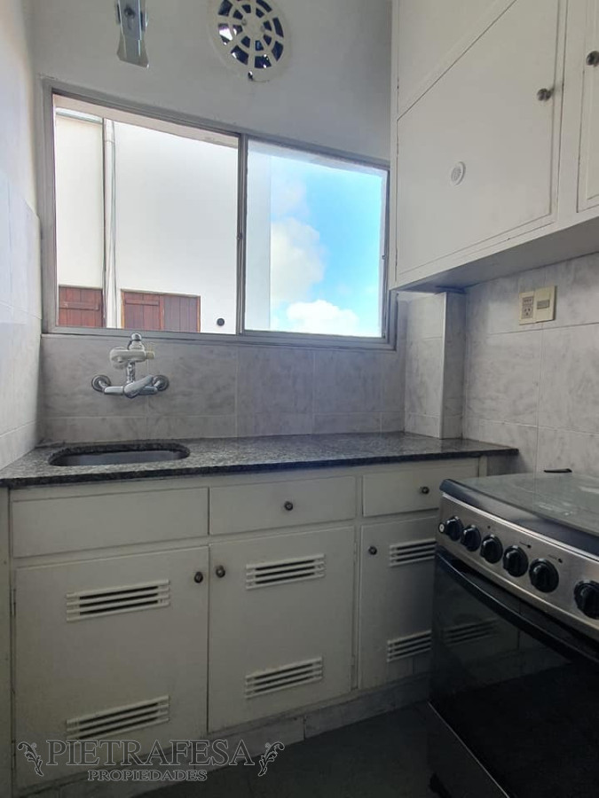 Apartamento ID.6517 - Apartamento en venta 2 dormitorios, 1 baño, terraza y garaje-Av. Ricaldoni- Parque Batlle