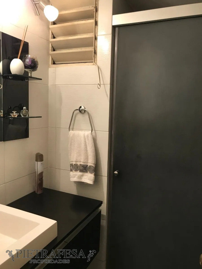 Apartamento ID.4514 - Apartamento en venta, 4 dormitorios, 2 baños, terraza-lavadero, -Colonia-Centro