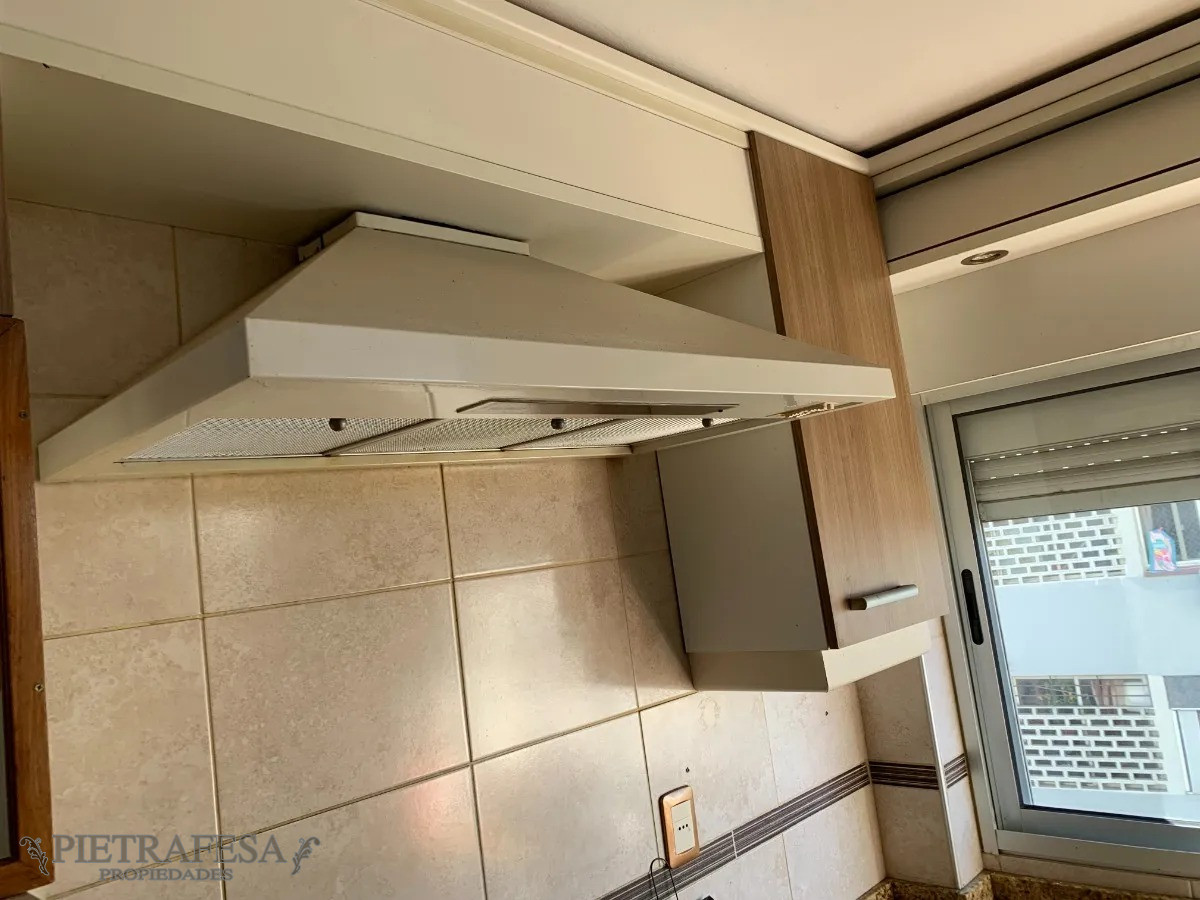 Apartamento ID.13795 - Apto en venta 4 dormitorios, 2 baños, garaje-Reducto 