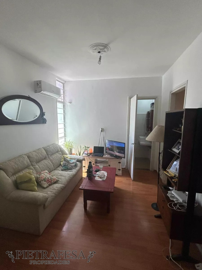 Apartamento ID.11700 - Apto en venta 2 dormitorios, 1 baño, balcón-Centro