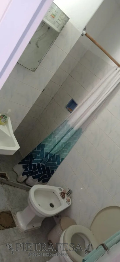 Apartamento ID.5258 - Apartamento en venta 2 dormitorios, 1 baño y balcón- Alberto Zum Felde -Malvin Norte