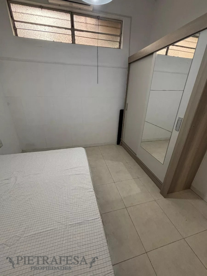 Apartamento ID.12128 - Apto en venta 2 dormitorios, patio-Centro 