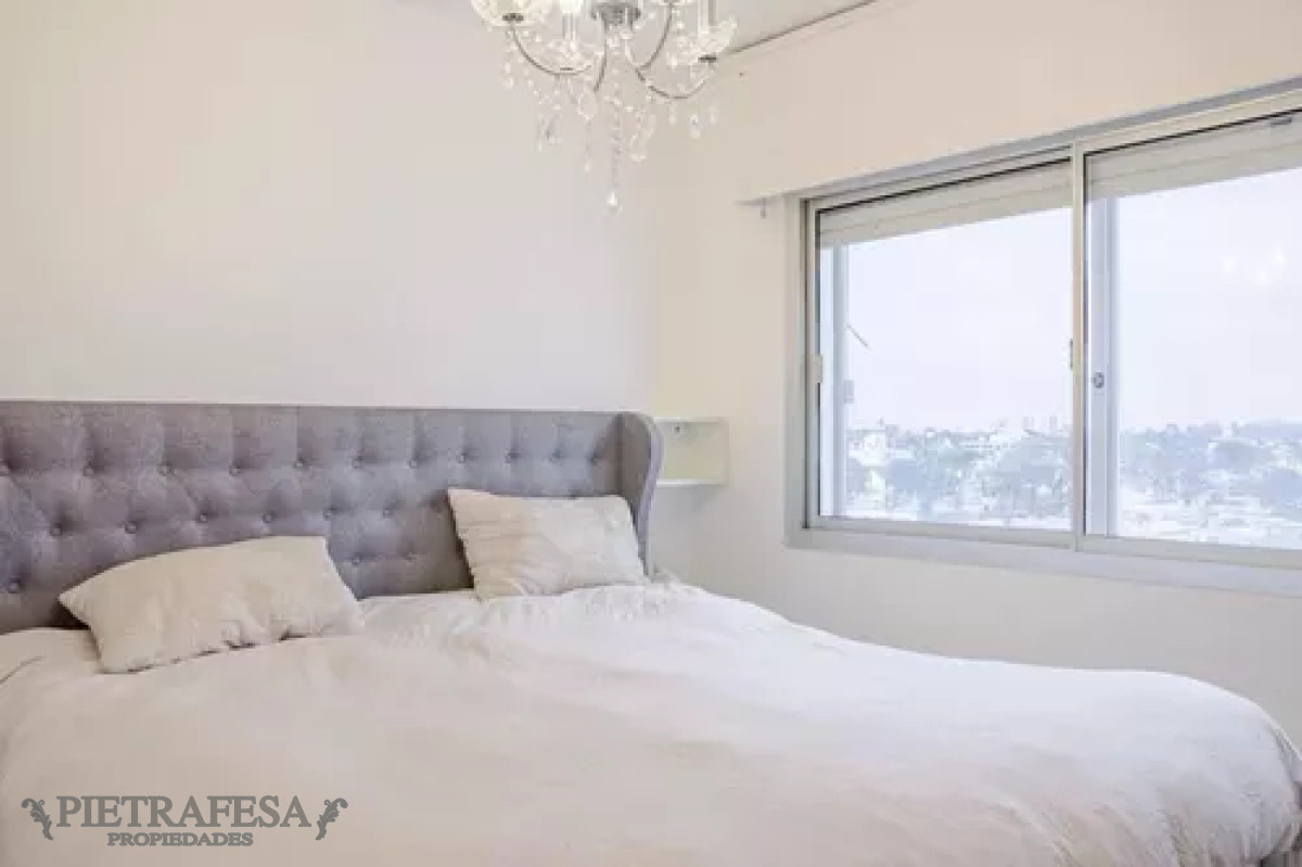 Apartamento ID.12431 - Apartamento en alquiler, 3dormitorios, 2baños, terraza, garaje, amueblado. Malvin.