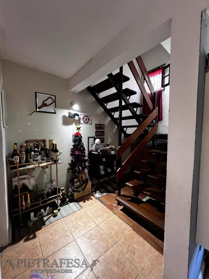 Apartamento ID.11981 - Dúplex en venta, 3 dormitorios, 1 baño,gje-Maroñas