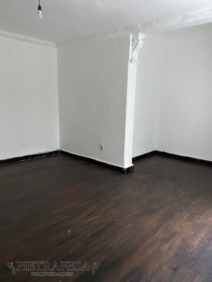 Apartamento ID.13716 - Apartamento en alquiler, 3dormitorios, 1baño. Barrio Sur.