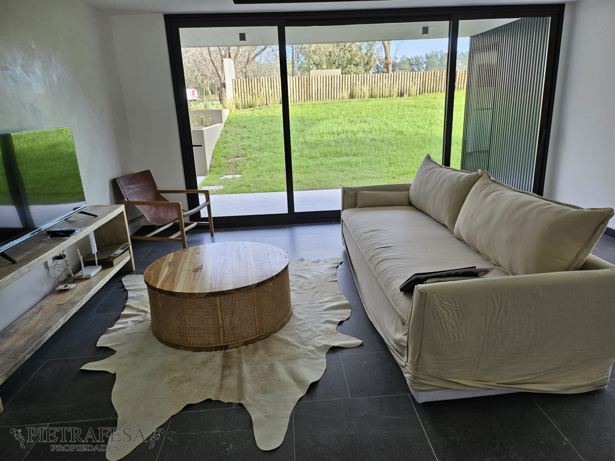 Apartamento ID.11408 - Apto en venta 2 dormitorios, 2 baños, gje-Carrasco