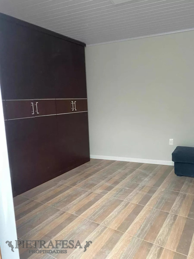 Apartamento ID.5897 - Apartamento en venta con renta, 3 dormitorios, 1 baño y azotea- Arenal Grande-Villa Muñoz