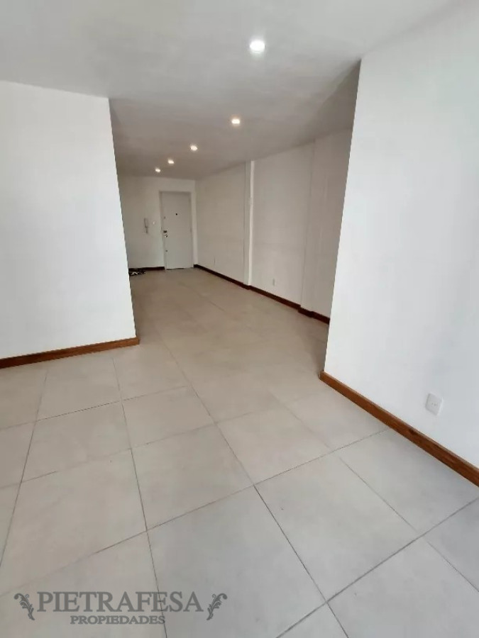 Apartamento ID.12304 - Monoambiente en venta con balcón-Cordón 